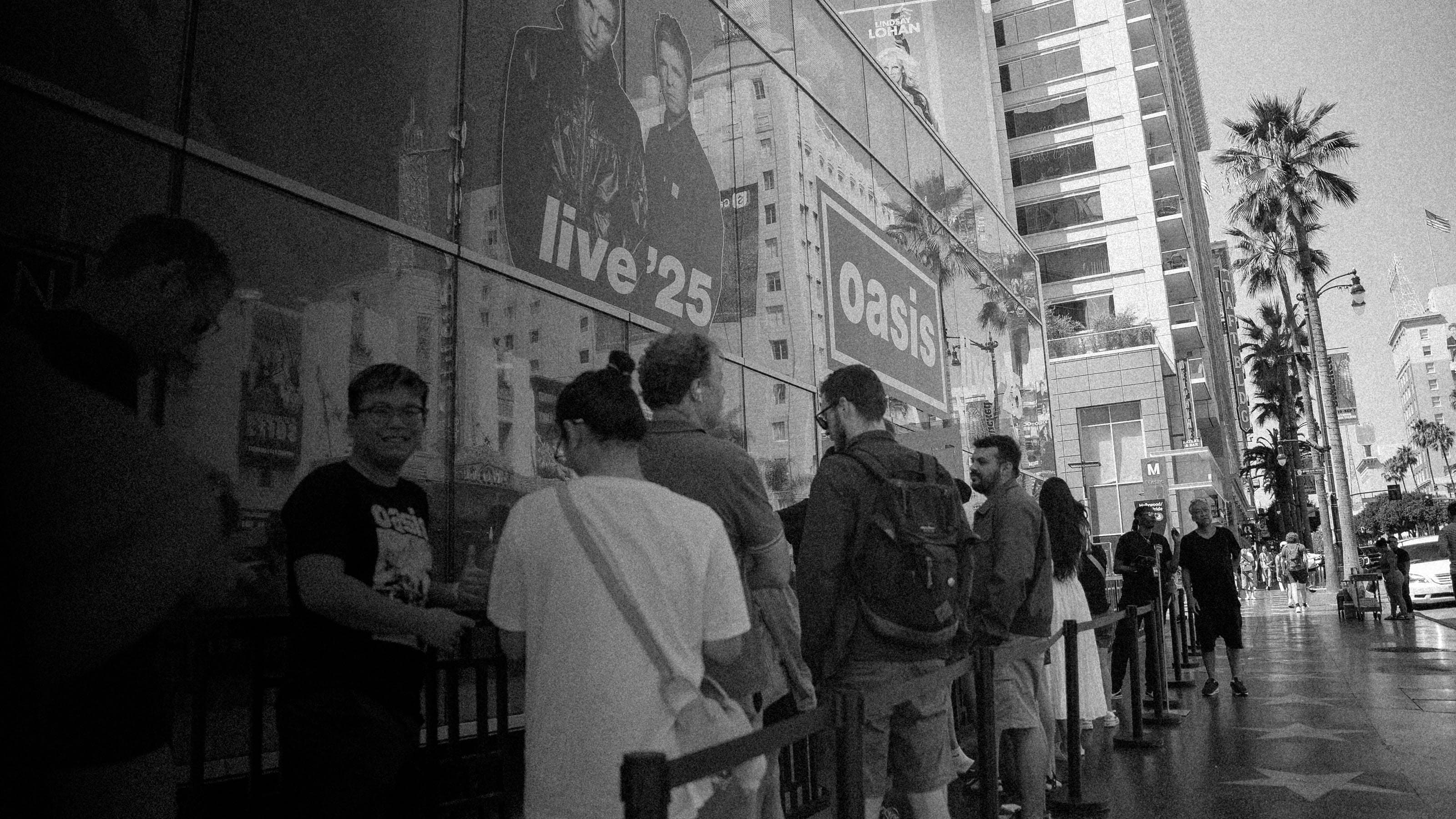 Oasis Live25 Pop Up store LA Teliporter